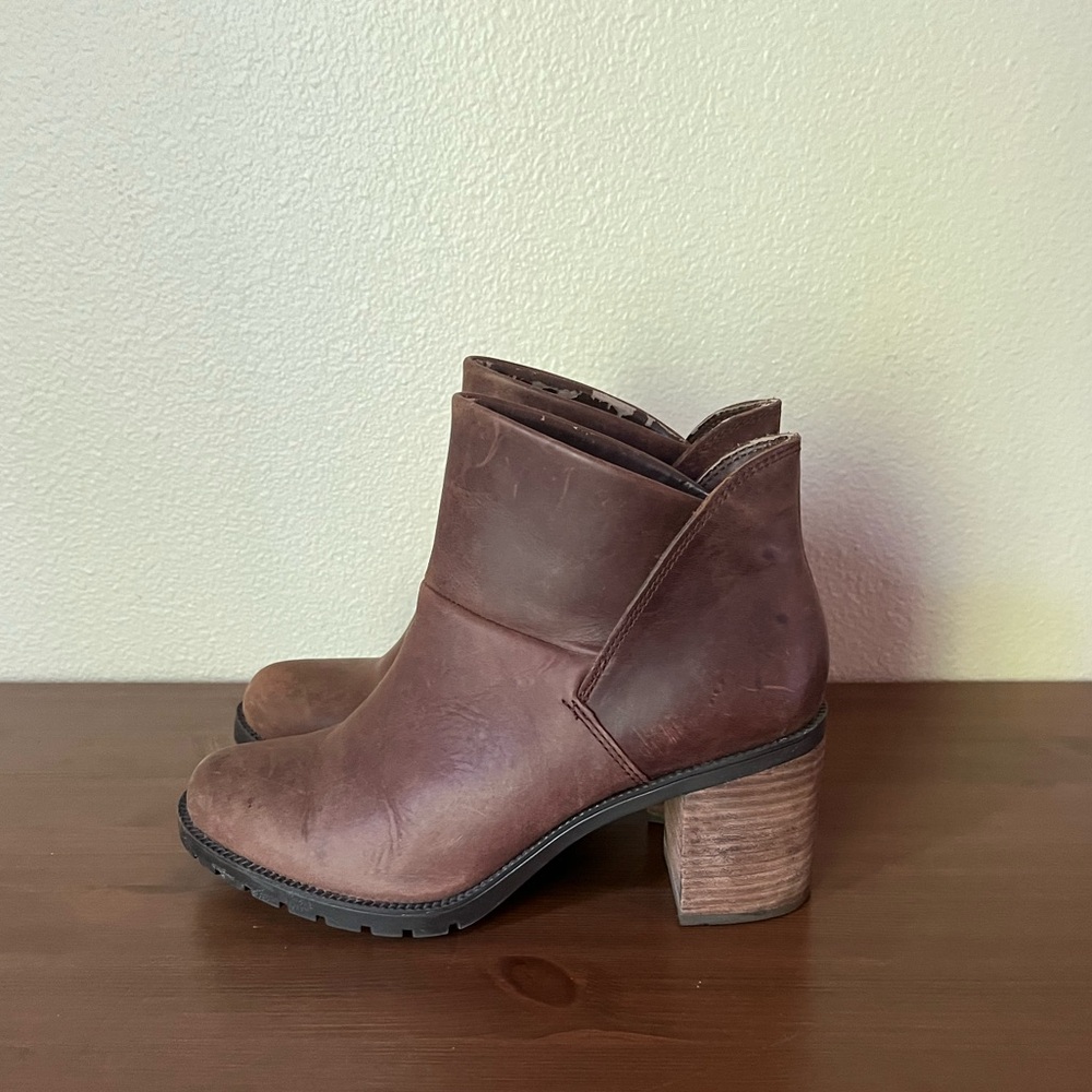 Clarks Malvet Helen Ankle Booties